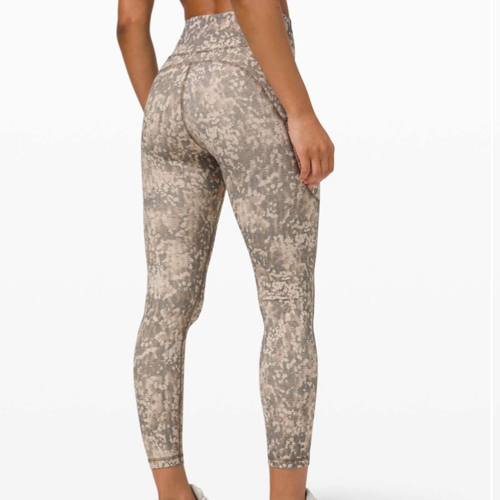 Lululemon Invigorate High Rise Tight 25”